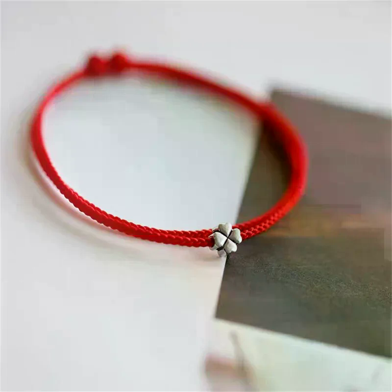 สร้อยข้อมือเชือกถักสีแดงลายใบโ - Red Clover Flower บทวิจารณ์และราคา